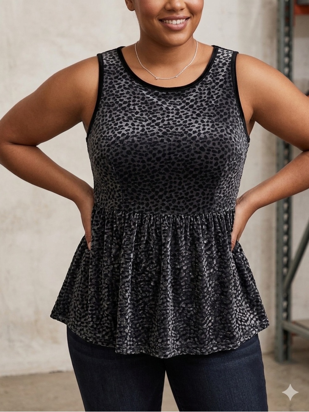 torrid Black Sleeveless Peplum Top -torrid size 00 velvet burnout Leopard